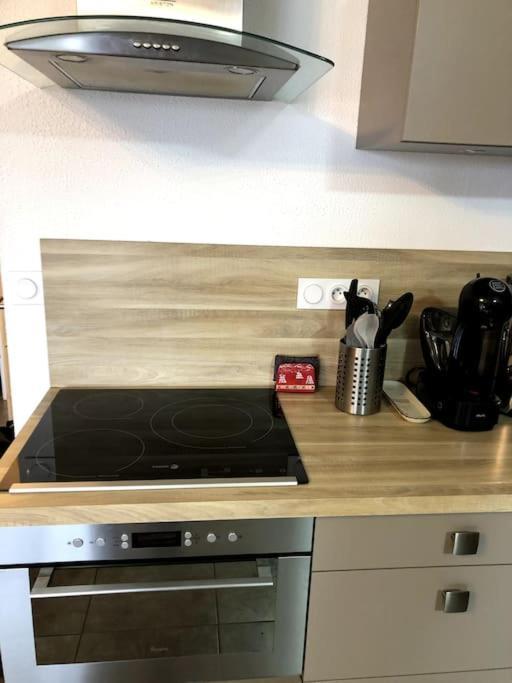 Residence Les Martinets, Grand Studio Vue Degagee, 4 Couchages, Cellier, Meuble De Tourisme 3 Etoiles, Parking Gratuit Chamrousse Exterior foto